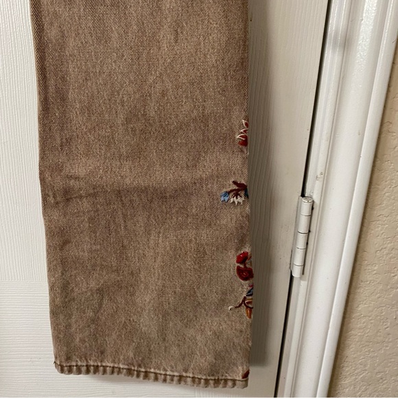 Grace in LA Tan Brown Floral Embroidered Flare Jeans Size 27” - Picture 11 of 15